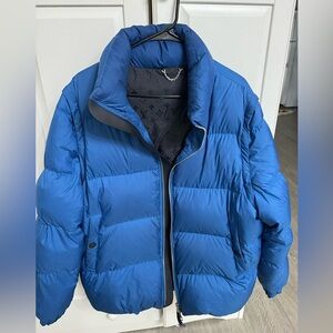 Authentic Louis Vuitton, Size L, Blue, Detachable Sleeves